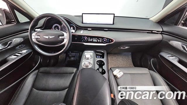 Genesis GV70 4