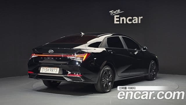 Hyundai Avante (CN7) 2