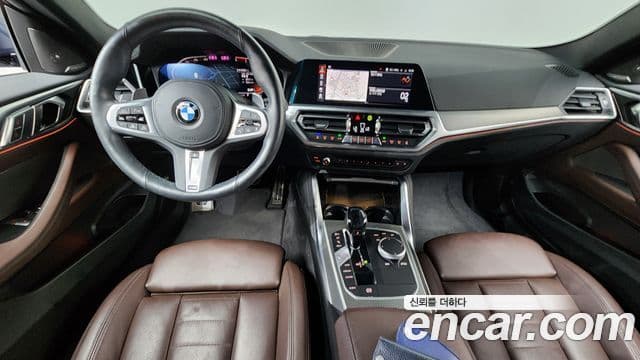 BMW 4 Series (G22) 4