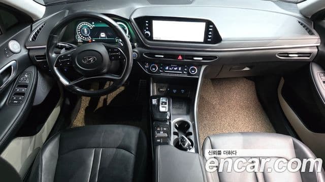 Hyundai Sonata Hybrid (DN8) 4