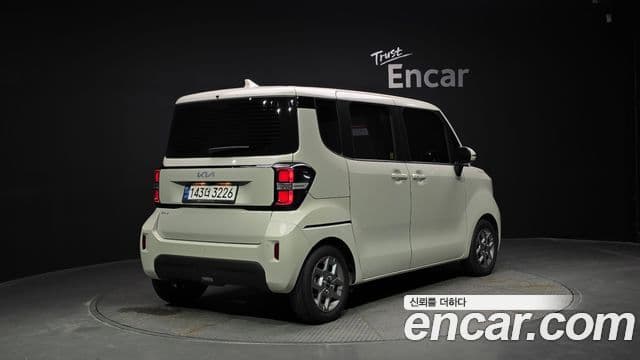 Kia The New Kia Ray 2