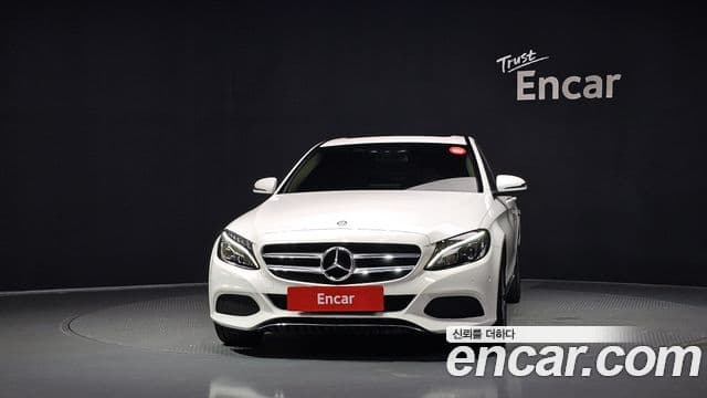 Mercedes-Benz C-Class W205 3