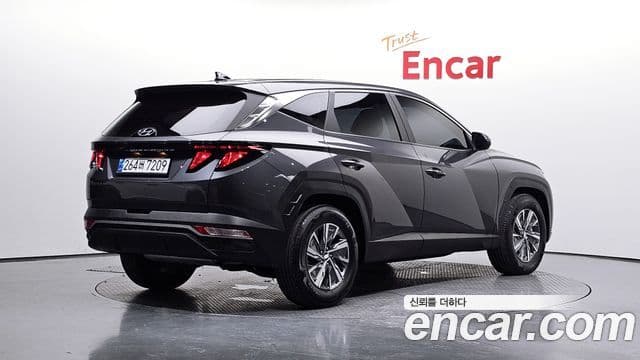Hyundai Tucson Hybrid (NX4) 2
