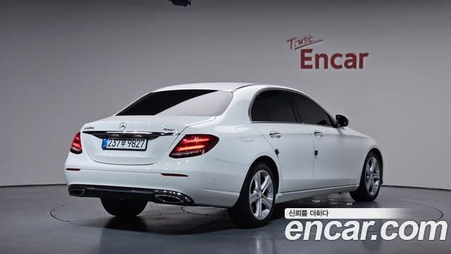 Mercedes-Benz E-Class W213 2