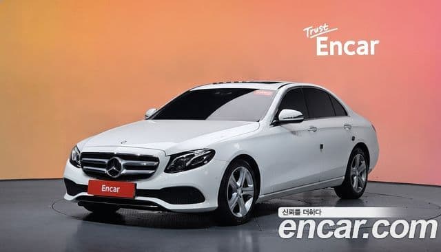 Mercedes-Benz E-Class W213 1