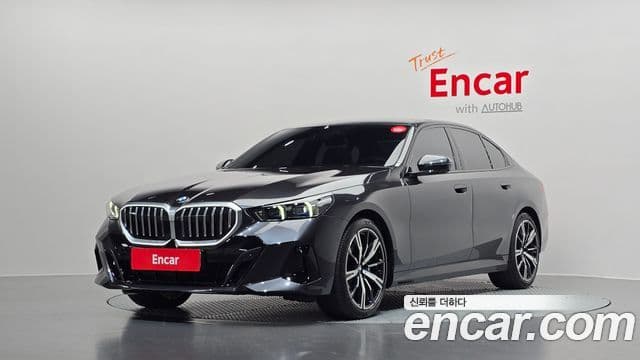 BMW 5 Series (G60) — 1
