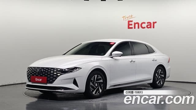Hyundai The New Grandeur IG Hybrid 1