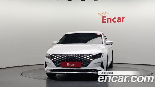 Hyundai The New Grandeur IG Hybrid 3