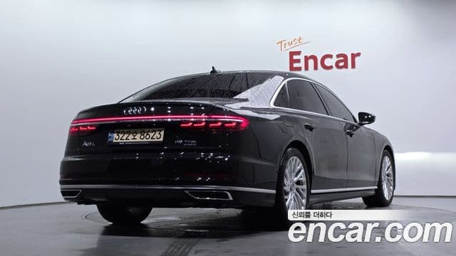 Audi A8 (D5) 2