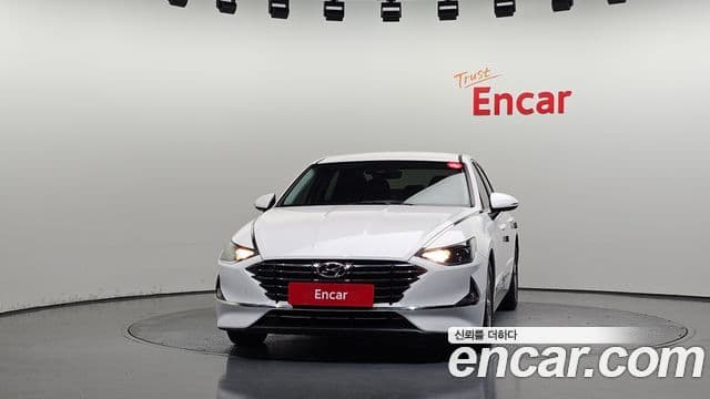 Hyundai Sonata (DN8) 2