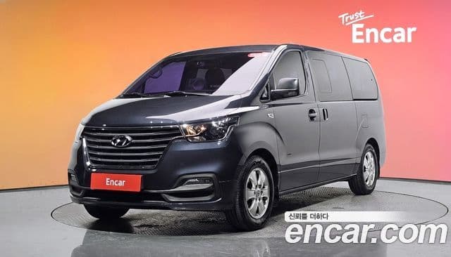 Hyundai The New Grand Starex 1