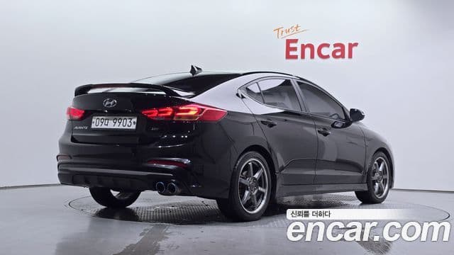 Hyundai Avante AD 2