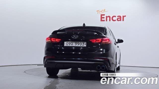 Hyundai Avante AD 4