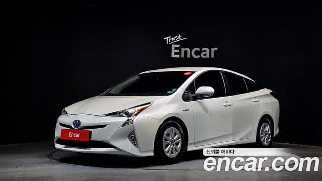 Toyota Prius 4th Gen 1