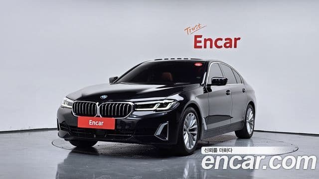 BMW 5 Series (G30)