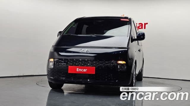 Hyundai Staria 2