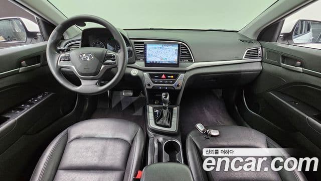 Hyundai Avante AD 4