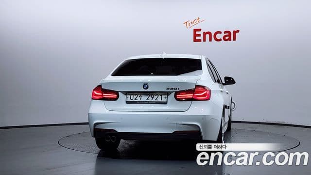 BMW 3 Series (F30) 4