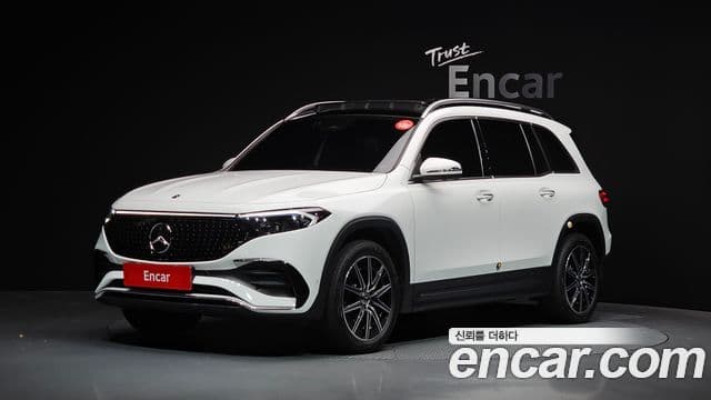 Mercedes-Benz EQB X243 1