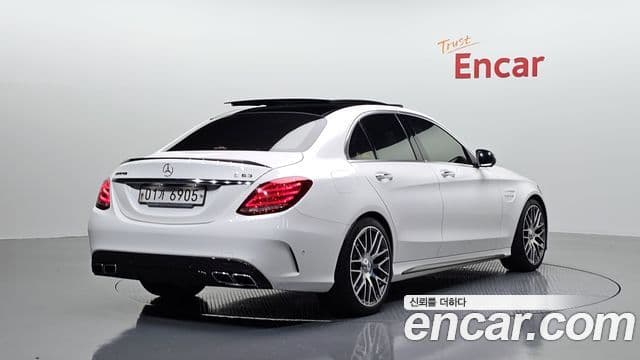 Mercedes-Benz C-Class W205 2
