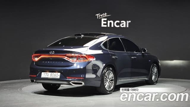 Hyundai Grandeur IG Hybrid 2