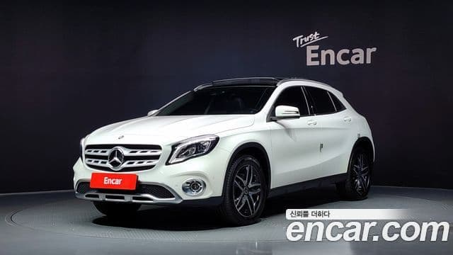 Mercedes-Benz GLA-Class X156 — 1