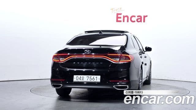 Hyundai Grandeur IG Hybrid 4