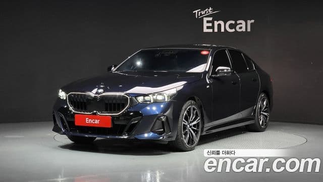 BMW 5 Series (G60)