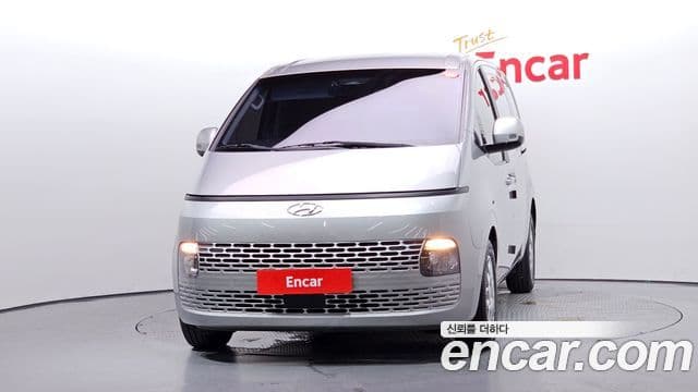 Hyundai Staria 3