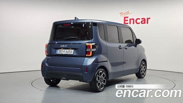 Kia The New Kia Ray 2