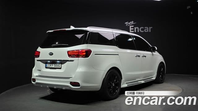Kia The New Carnival 2