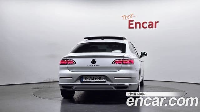 Volkswagen Arteon 4