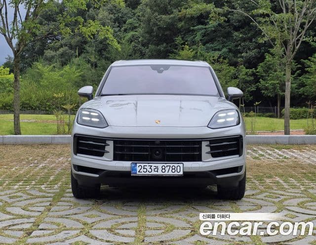 Porsche Cayenne (PO536) 2