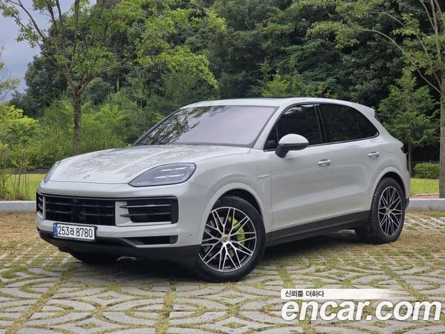 Porsche Cayenne (PO536) 3