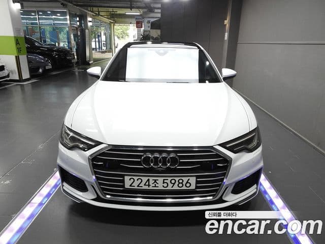 Audi A6 (C8) 2