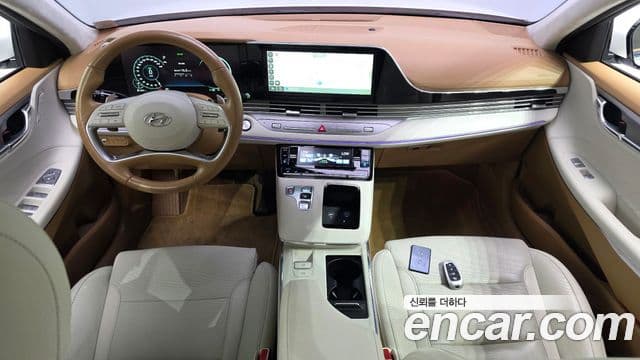 Hyundai The New Grandeur IG Hybrid 4