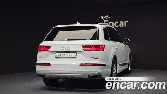 Audi Q7 (4M) 4