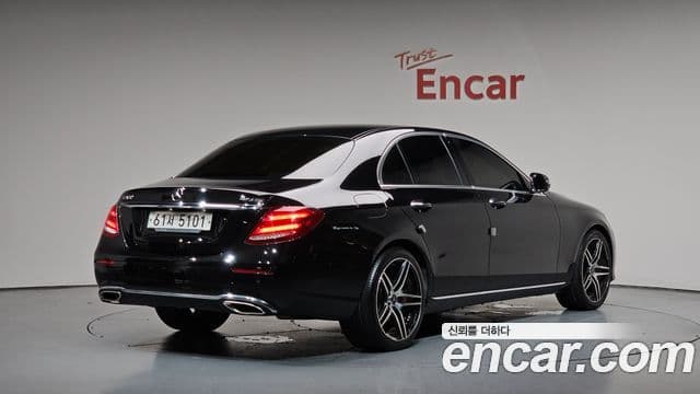 Mercedes-Benz E-Class W213 2