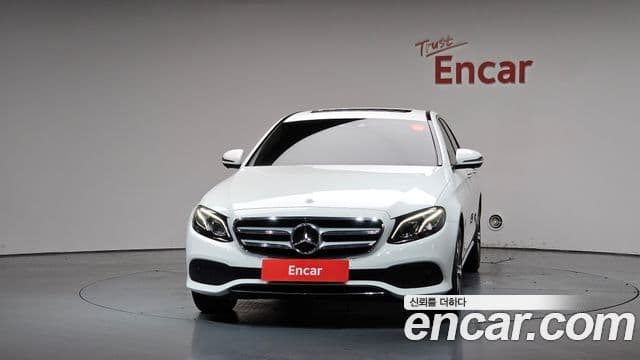 Mercedes-Benz E-Class W213 3