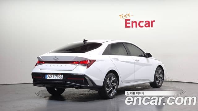 Hyundai The New Avante (CN7) 2