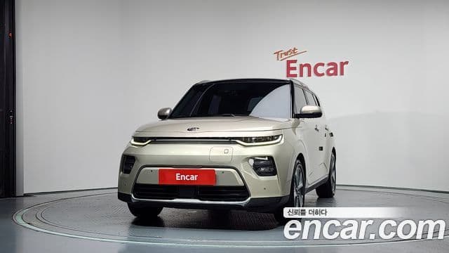 Kia Soul 부스터 EV 2