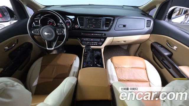 Kia All New Carnival 4