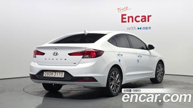 Hyundai The New Avante AD 2