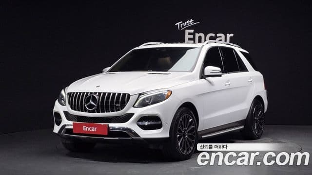 Mercedes-Benz GLE-Class W166