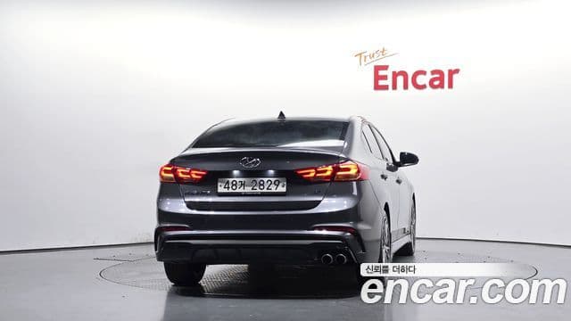 Hyundai Avante AD 3