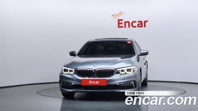 BMW 5 Series (G30) 2