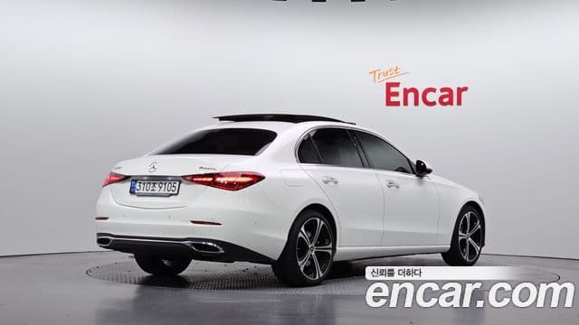 Mercedes-Benz C-Class W206 2