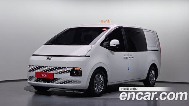 Hyundai Staria — 1