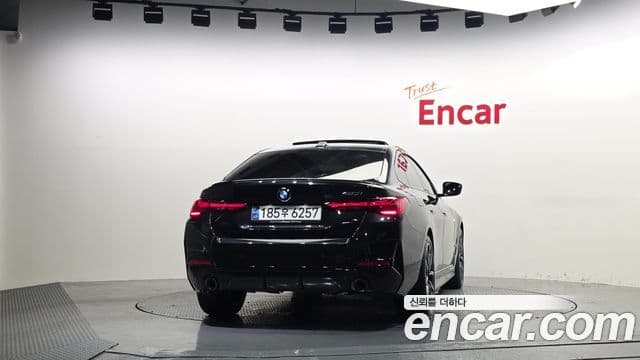 BMW 4 Series (G22) 4