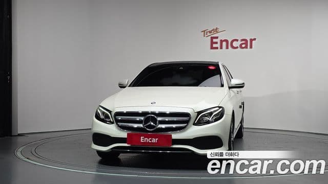 Mercedes-Benz E-Class W213 3